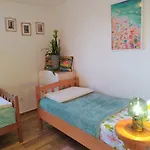 Mali Raj Apartamento