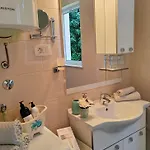 Apartamento Mali Raj *