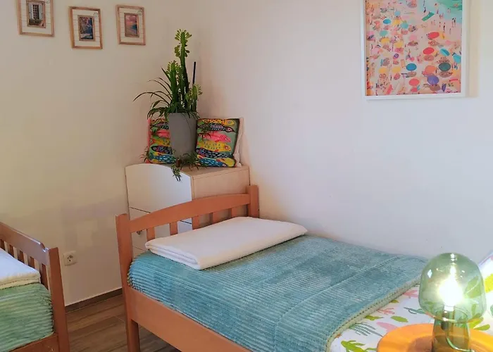 Mali Raj Apartamento